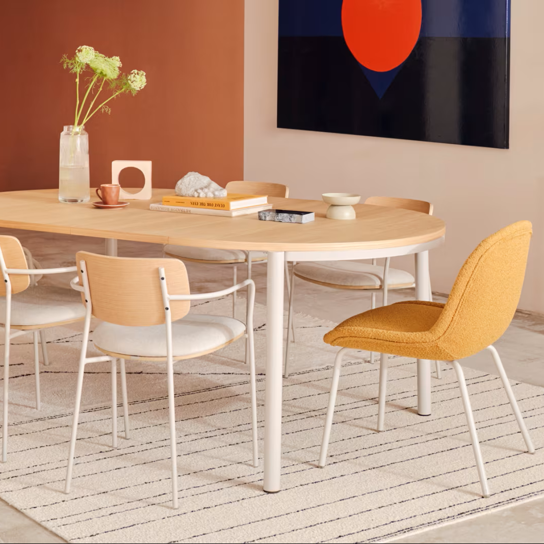 Dining modern: cum alegi scaunele potrivite pentru un decor actual