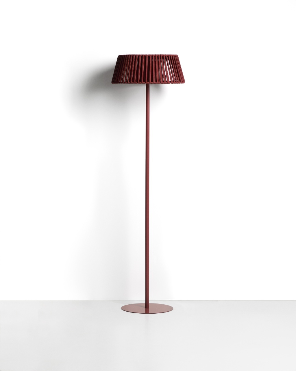 kave taburetes Lampadar solar pentru exterior maro teracota din metal 160 cm Aldet Kave Home