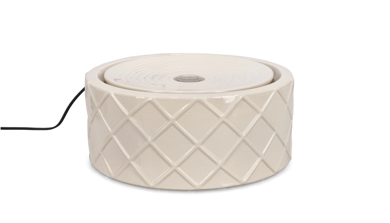 Fountains & Ponds Fantana arteziana ivorie din ceramica Rosy Bizzotto