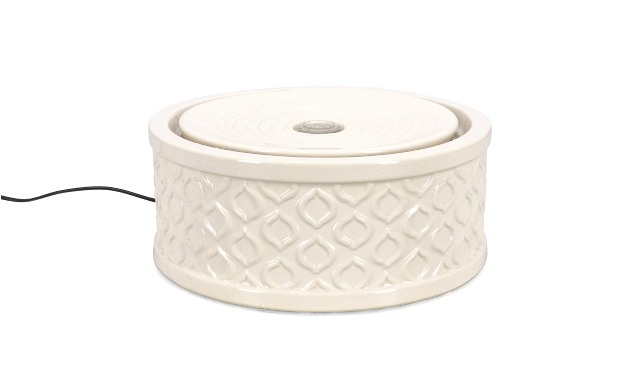 Fountains & Ponds Fantana arteziana ivorie din ceramica Lysa Bizzotto