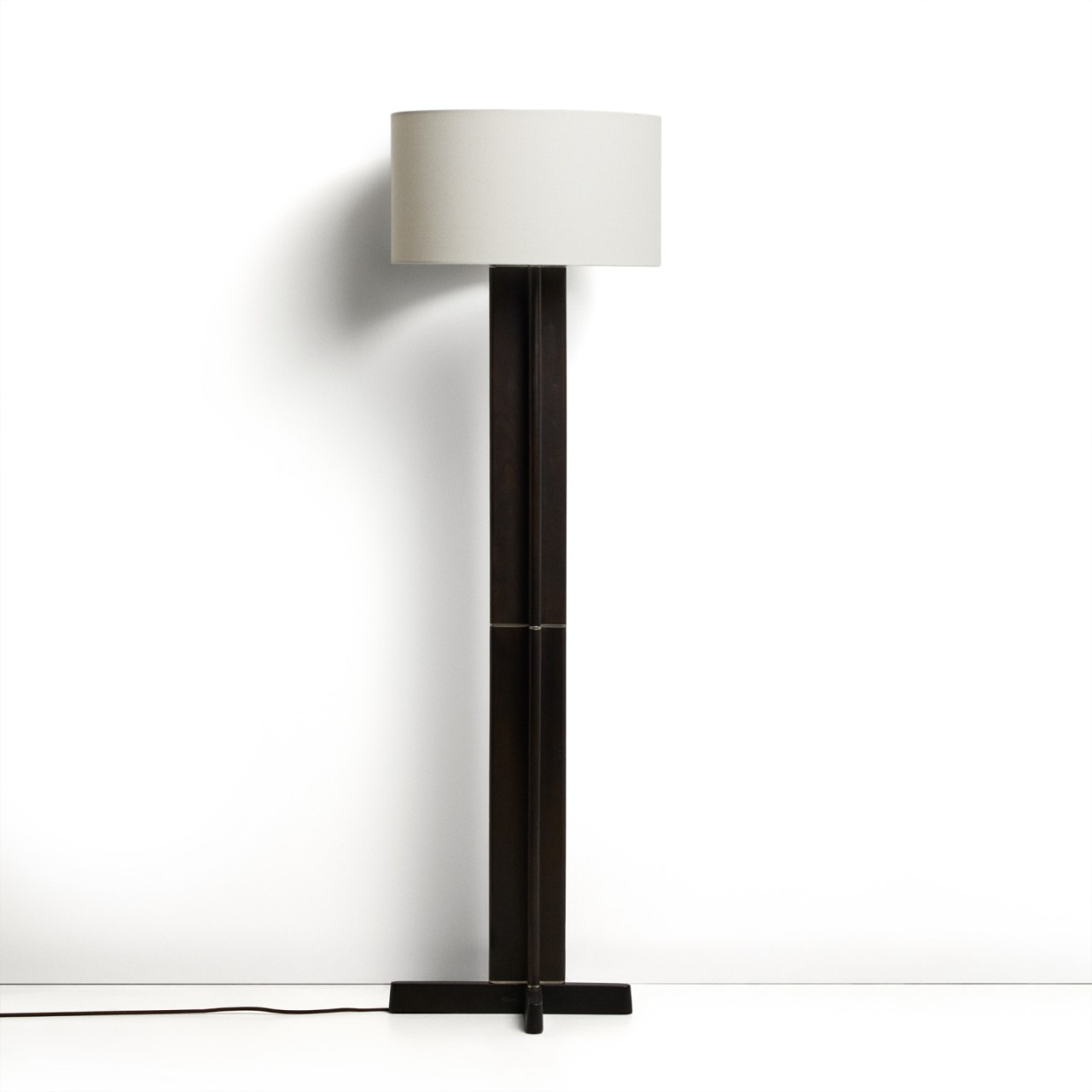 mobila Lampadar alb/negru din metal 151 cm Niani Kave Home