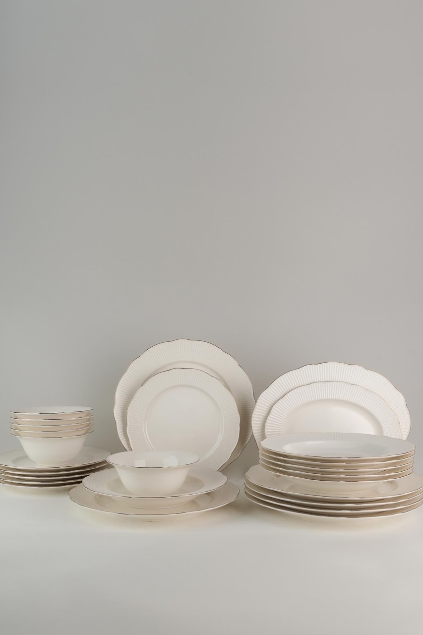Dinnerware Sets Set de masa 26 piese albe/aurii din ceramica BNILY26YT220 The Home Collection