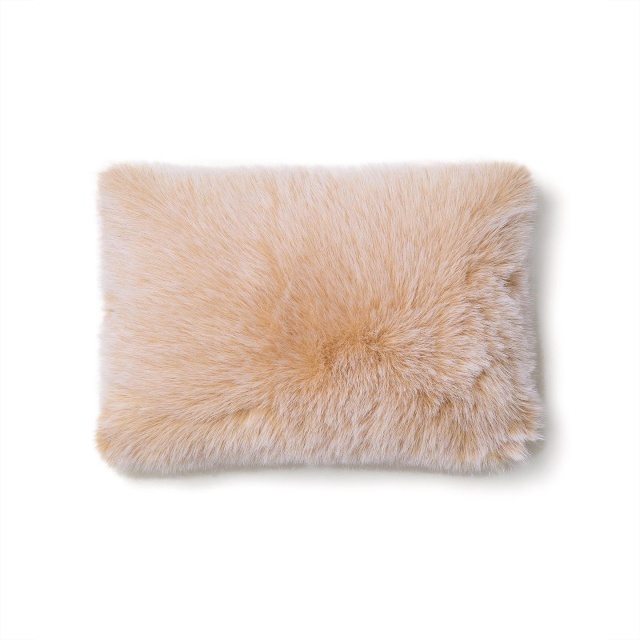 Fata de perna ecru din fibre sintetice 40x60 cm Lisara Kave Home