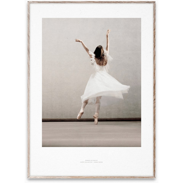 Tablou cu rama stejar Essence of Ballet 03 Paper Collective