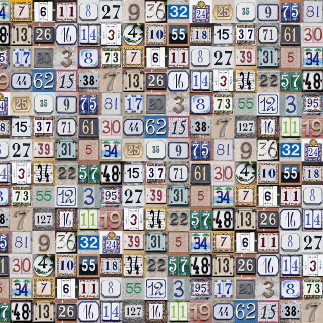 Tapet multicolor din hartie cu fibre de nailon Tiny House Numbers Rebel Walls