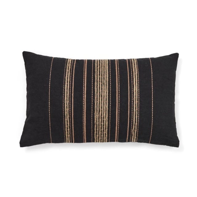 Fata de perna bej/neagra din fibre naturale 30x50 cm Sairu Kave Home