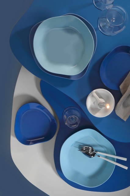 Set de masa 18 piese albastre din ceramica Ixa The Home Collection