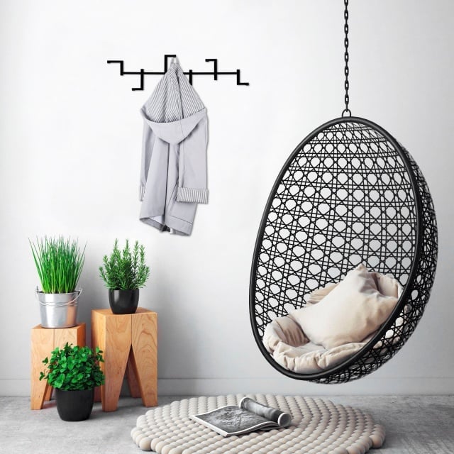 Cuier negru din metal Lara The Home Collection