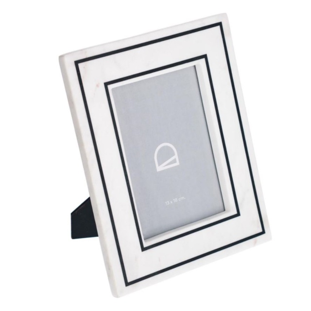 Rama foto alb/negru din marmura 20x25 cm Vittoria Kave Home