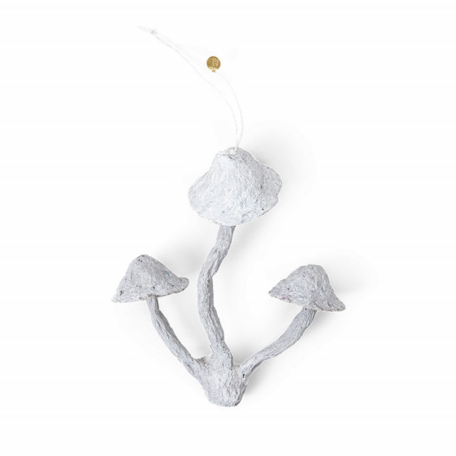 Decoratiune suspendabila alb antic din hartie Mushroom Ferm Living