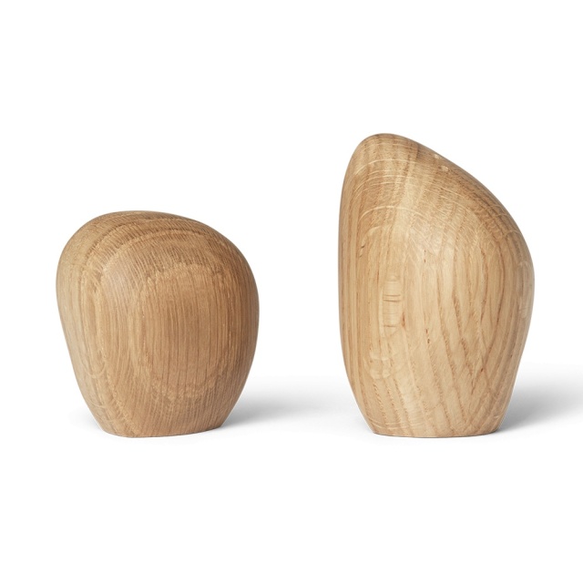 Set solnita si pipernita maro din lemn Cairn Oak Ferm Living