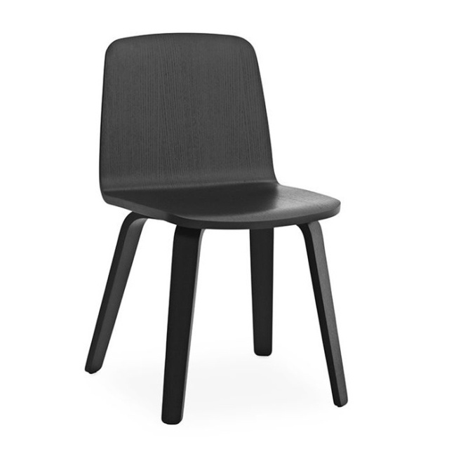 Scaun dining negru din lemn Just Normann Copenhagen