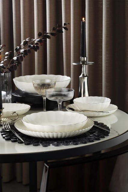 Set de masa 27 piese albe din ceramica Regu The Home Collection