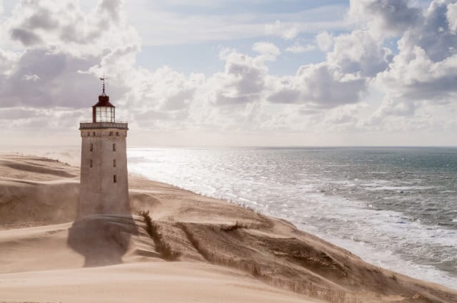 Tapet din hartie Lighthouse Rebel Walls