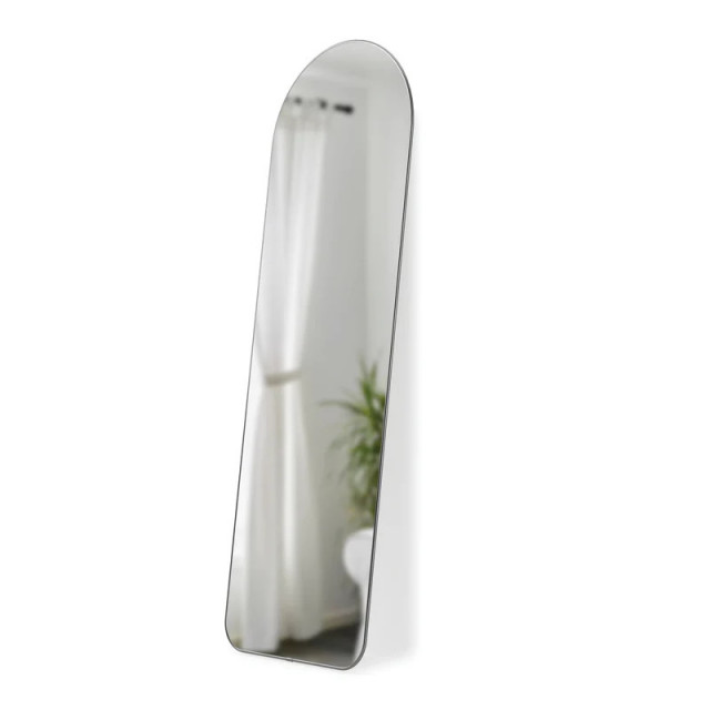 Oglinda ovala gri din metal 51x158 cm Hubba Leaning Umbra