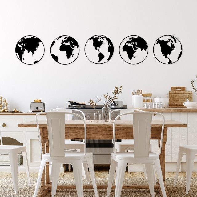 Set 4 decoratiuni de perete negre din metal 50 cm World Map The Home Collection