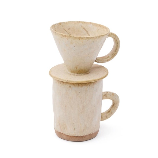 Cafetiera manuala bej din ceramica Zunel Kave Home
