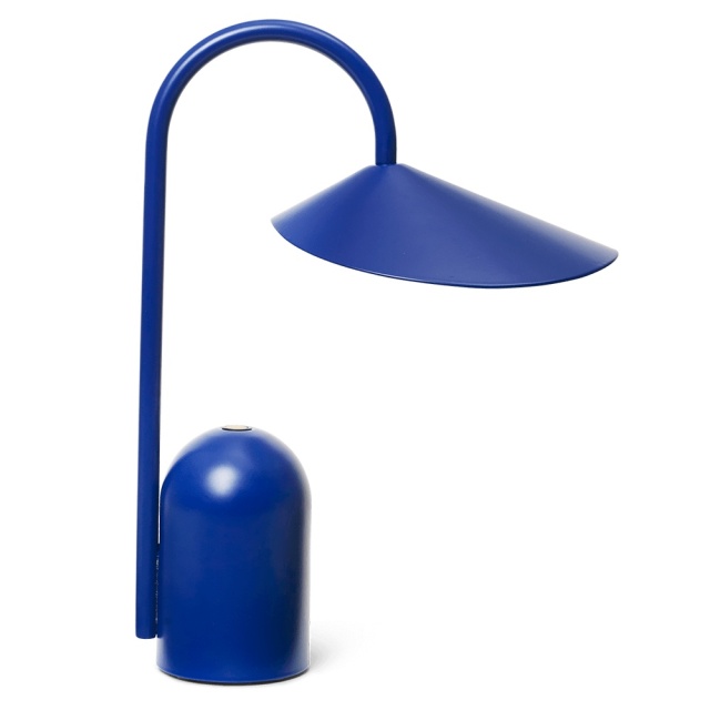 Lampa portabila de birou albastra din metal 30 cm Arum Ferm Living