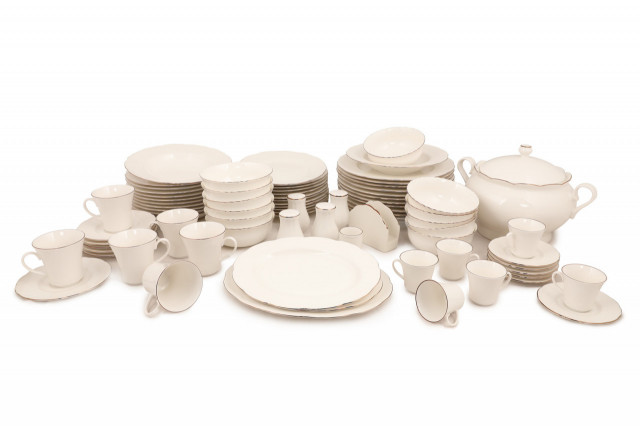 Set de masa 83 piese albe/aurii din ceramica Kylie The Home Collection
