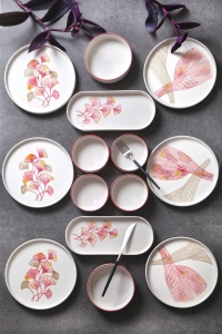 Set de masa 14 piese multicolore din ceramica MCH10553 The Home Collection
