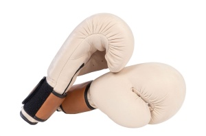Manusi de box decorative crem din piele Boxing Gloves Versmissen