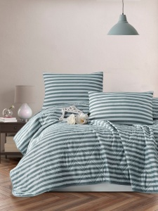 Cuvertura verde din fibre 225x240 cm Water Yollu Saten Double The Home Collection