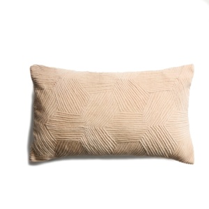 Fata de perna alb antic din catifea 30x50 cm Morine Kave Home