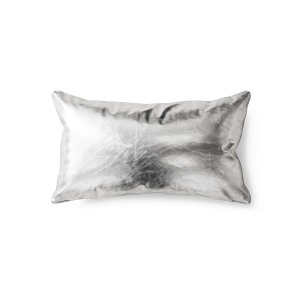 Perna dreptunghiulara argintie din piele ecologica 30x50 cm Woven HKliving