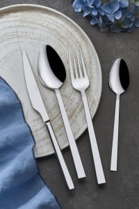 Set 24 tacamuri argintii din metal Olympos24 The Home Collection