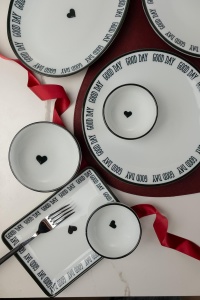 Set de masa 14 piese albe/negre din ceramica NNZG14KH880792 The Home Collection