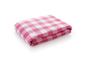 Fata de masa roz din fibre 160x220 cm Kareli The Home Collection