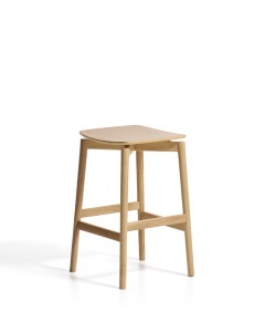 Scaun bar maro deschis din lemn Evera Kave Home