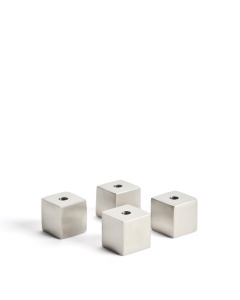 Set 4 suporturi lumanari albe din metal 2 cm Acadia Kave Home