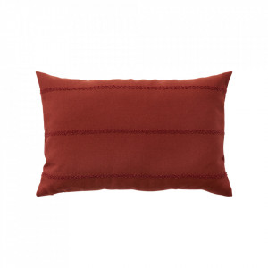 Perna dreptunghiulara rosie din lana si bumbac 40x60 cm Losaria Menu