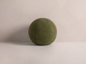 Perna rotunda verde din textil 30 cm Ball Boucle Micadoni