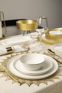 Set de masa 26 piese albe din ceramica Tavon The Home Collection