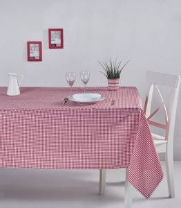 Fata de masa rosie din fibre 170x220 cm Potikareli The Home Collection