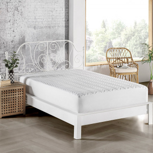 Husa protectie pentru saltea alba din bumbac 160x200 cm Alez Fitted Quilted The Home Collection
