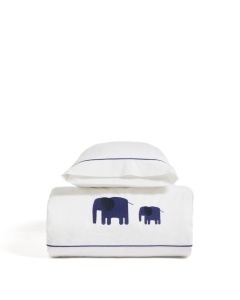 Lenjerie pat alba/albastra din bumbac 30x50 / 100x150 cm Tandari Kave Home