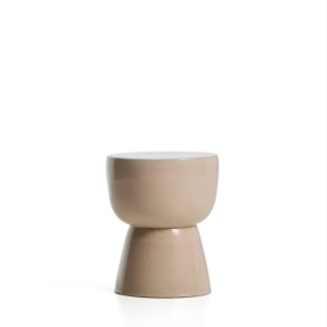 Masa laterala exterior din ceramica ecru 36 cm Mesquida Kave Home