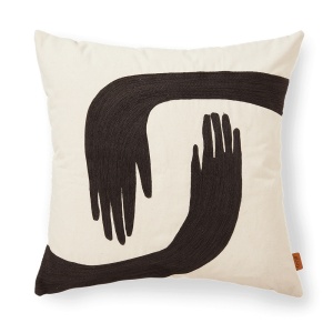 Perna patrata maro/crem din bumbac 50x50 cm Pose Ferm Living