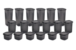 Set 18 recipiente cu capac gri antracit din plastic BNMPOLYAS18 The Home Collection