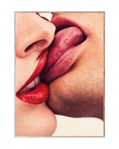 Tablou multicolor cu rama din lemn The Kiss II Paper Collective
