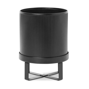 Ghiveci negru cu suport din metal 18 cm Bau Ferm Living