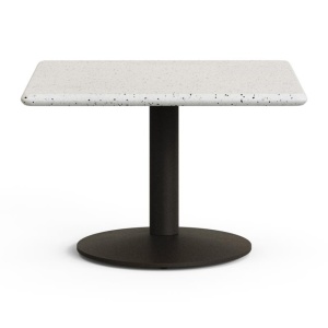Masa de cafea exterior alba/verde din ciment 70x70 cm Esilda Terrazzo Kave Home