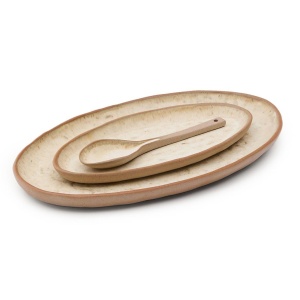 Set 2 platouri pentru servire bej din ceramica Zunel Kave Home