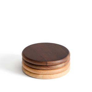 Set 4 coastere maro din lemn Nover Kave Home