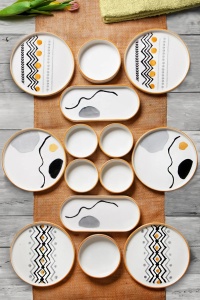 Set de masa 14 piese multicolore din ceramica MCH009885 The Home Collection